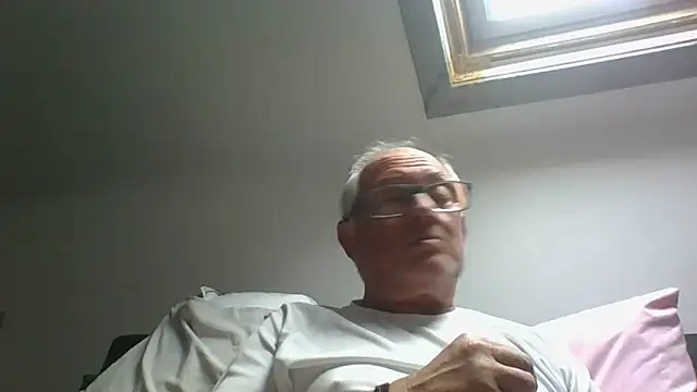 naughtygrandad1 online show from May 7, 5:46 pm