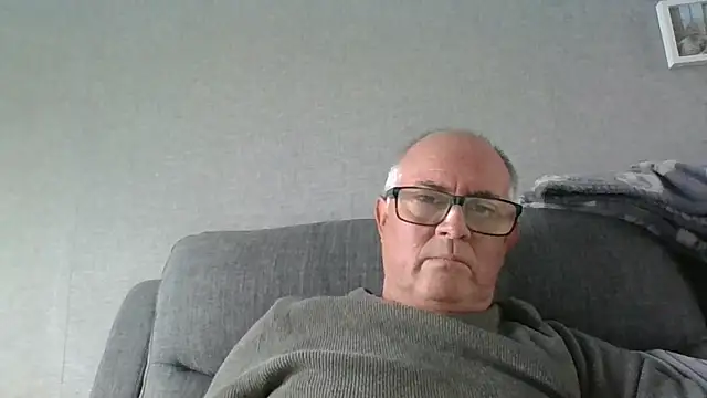 Snapshot of naughtygrandad1 chatting on September 12, 10:26 am naughtygrandad1 online show from September 12, 10:26 am