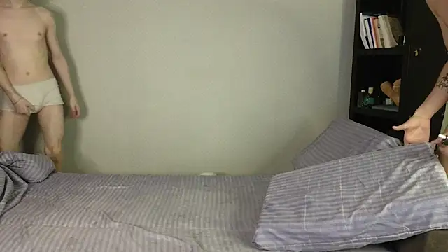 Snapshot of saintlauren1 chatting on October 16, 2:03 pm saintlauren1 online show from October 16, 2:03 pm