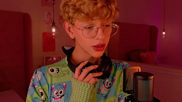 Snapshot of imDamiano chatting on October 30, 9:38 pm imDamiano online show from October 30, 9:38 pm