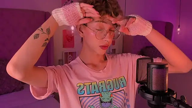 Snapshot of imDamiano chatting on October 22, 9:51 pm imDamiano online show from October 22, 9:51 pm