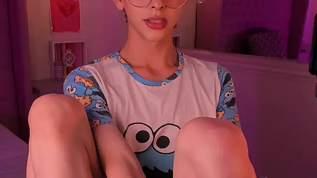 Snapshot of imDamiano chatting on October 17, 9:30 pm imDamiano online show from October 17, 9:30 pm