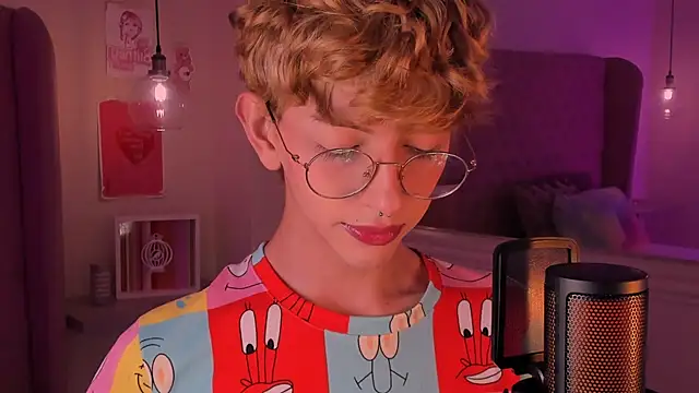 Snapshot of imDamiano chatting on October 26, 10:23 pm imDamiano online show from October 26, 10:23 pm