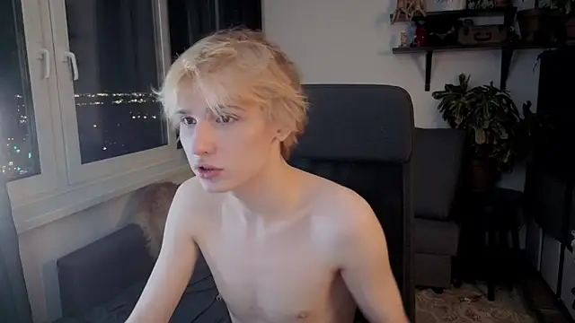 Your avatar online show from March 20, 10:24 pm