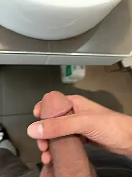 SergioGarcia93 online show from April 7, 10:10 pm