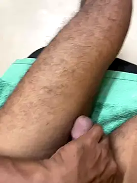 Johncockhot13690 online show from October 9, 7:52 pm