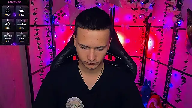 ZackNeal online show from September 15, 5:09 am