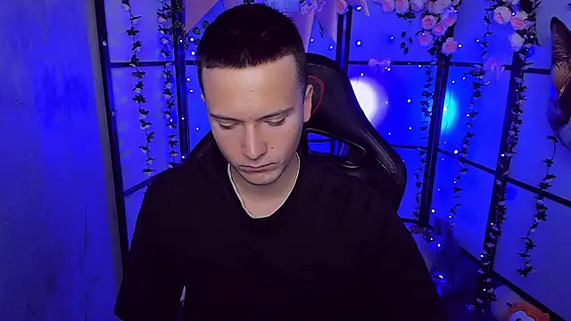 ZackNeal online show from September 10, 5:50 am
