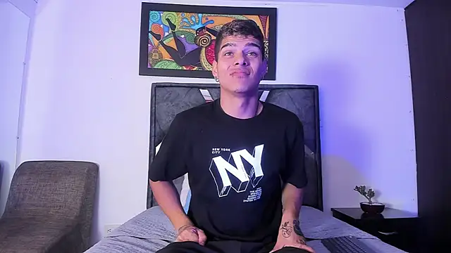 wyatt 3 online show from November 12, 12:44 pm