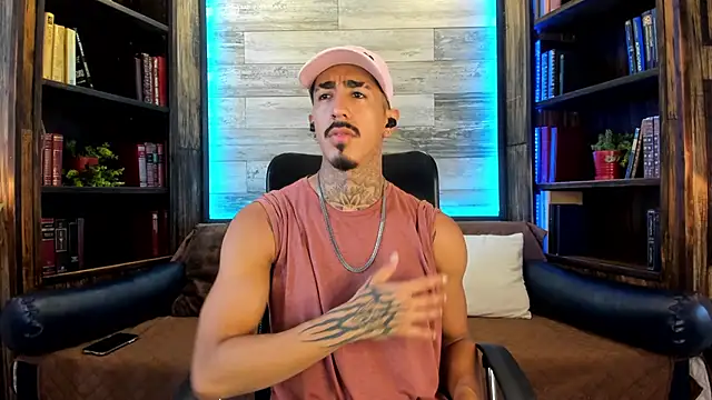 Snapshot of Donovan_Desmond chatting on October 7, 8:24 pm Donovan Desmond online show from October 7, 8:24 pm