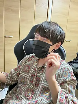 jiji9253 online show from April 26, 12:57 pm