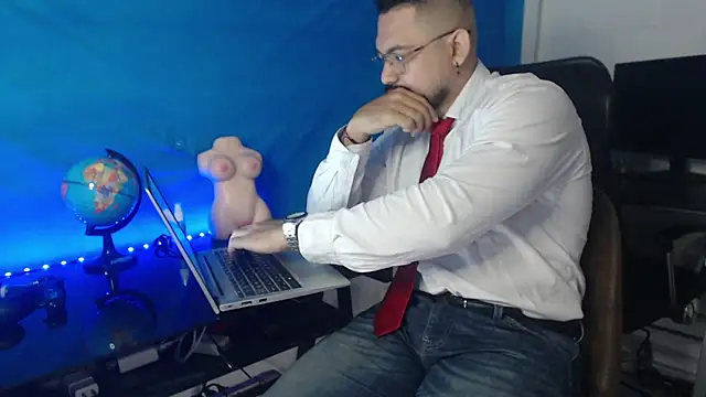 Felipe Quiroz1 online show from September 18, 12:40 pm