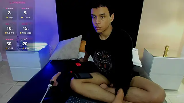 Xavier fox  online show from September 20, 5:51 am