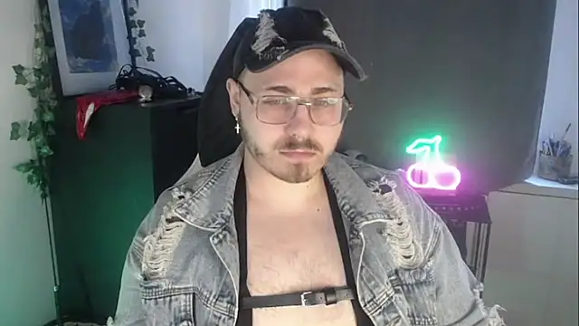 FabianKinky online show from September 20, 8:25 am