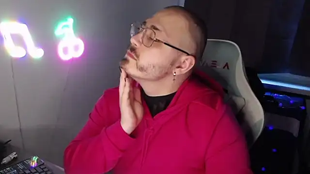 FabianKinky online show from October 18, 7:02 am