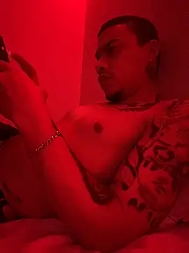 Snapshot of AlphaMasterXxx chatting on September 12, 2:44 am AlphaMasterXxx online show from September 12, 2:44 am