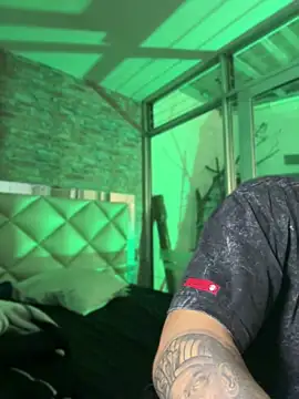 AlphaMasterXxx online show from April 26, 6:00 am