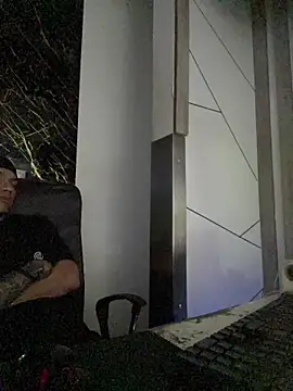 Snapshot of AlphaMasterXxx chatting on October 15, 12:51 am AlphaMasterXxx online show from October 15, 12:51 am