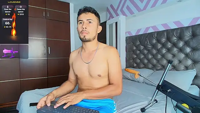 Valentiinoss online show from March 20, 9:40 pm