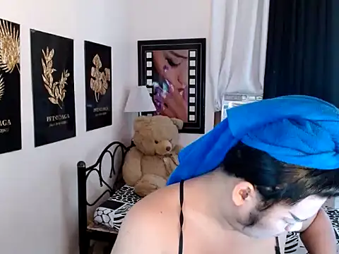 TSbrianaHugeCock online show from February 5, 6:53 am