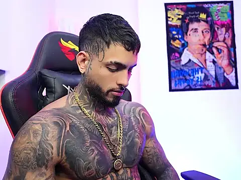 logan hugh8 online show from November 24, 3:18 am