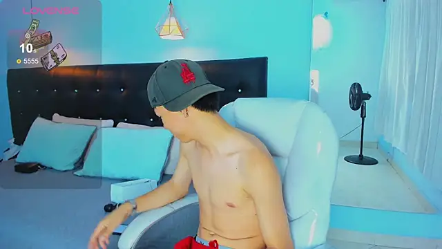 Abraham horny18 online show from November 5, 8:22 pm