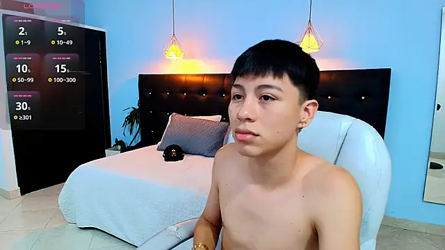 Snapshot of Abraham_horny18 chatting on October 3, 8:25 pm Abraham horny18 online show from October 3, 8:25 pm
