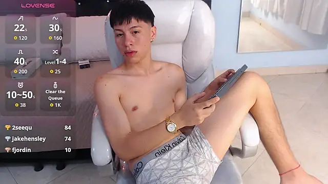 Abraham horny18 online show from October 18, 7:41 pm