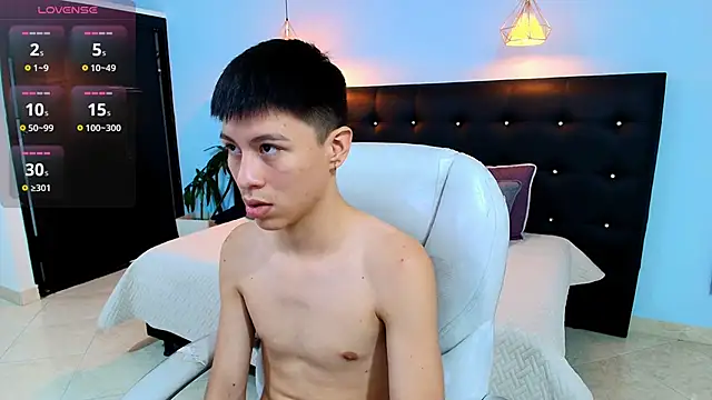 Abraham horny18 online show from September 9, 8:30 pm