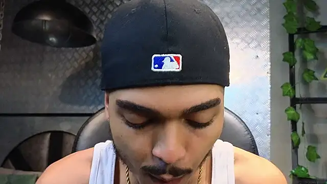 MarcusRain  online show from March 9, 3:33 am