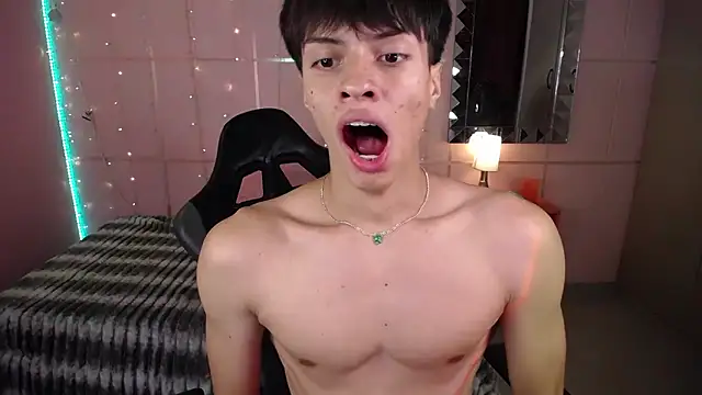 Justin gray  online show from November 4, 8:43 pm