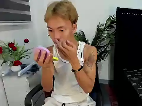 jersthebigfuckerxxx online show from October 27, 4:48 am