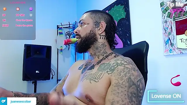 nicolastorres99 online show from April 6, 2:41 am