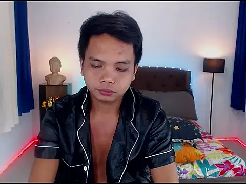 Snapshot of XExtraServiceManX chatting on November 1, 4:16 am XExtraServiceManX online show from November 1, 4:16 am