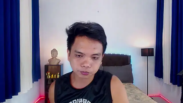 Snapshot of XExtraServiceManX chatting on October 21, 6:00 pm XExtraServiceManX online show from October 21, 6:00 pm