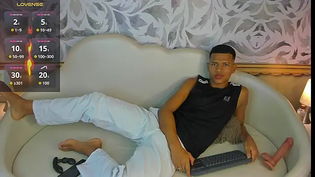 Snapshot of KingStark_ chatting on September 18, 11:45 am KingStark online show from September 18, 11:45 am