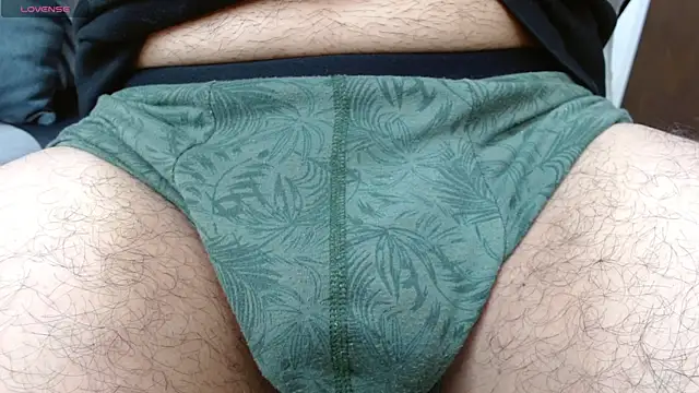 Snapshot of __Damian___ chatting on November 1, 1:31 am   Damian    online show from November 1, 1:31 am