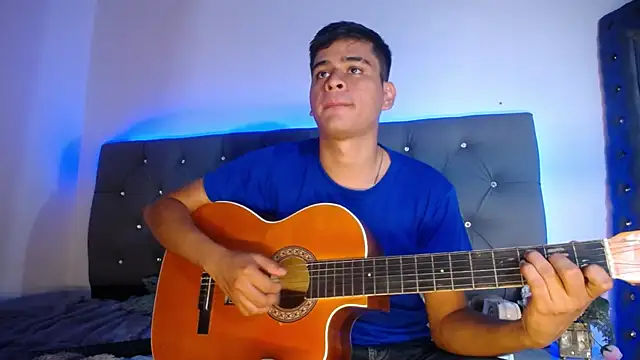 Charlie Cock  online show from November 6, 5:21 am