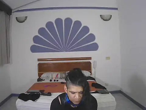 ShatziGBM online show from February 17, 6:45 am