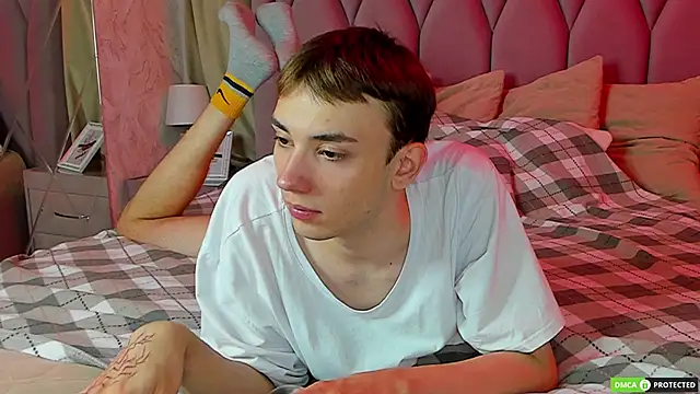 FelixCurtis online show from September 14, 7:16 pm