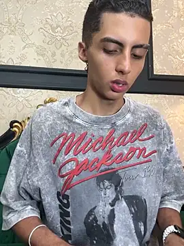 Mister Obsession online show from November 18, 7:50 pm