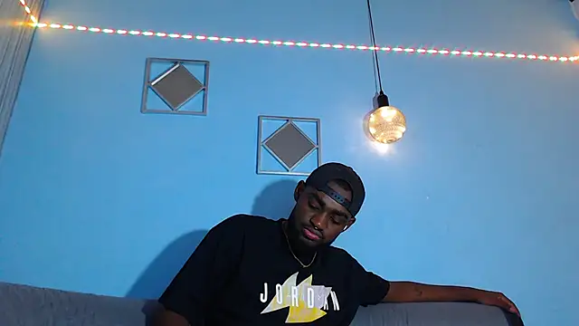 eebony stallion online show from February 24, 2:23 am