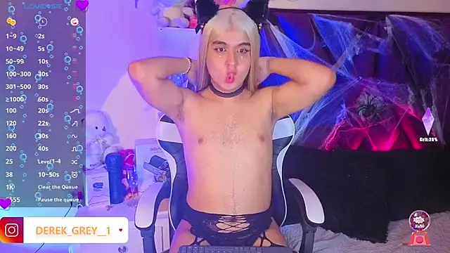 derek greyy  online show from October 17, 10:47 pm