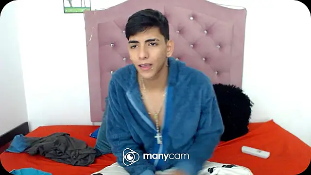 Snapshot of SkyAndSeth chatting on September 30, 7:39 pm SkyAndSeth online show from September 30, 7:39 pm