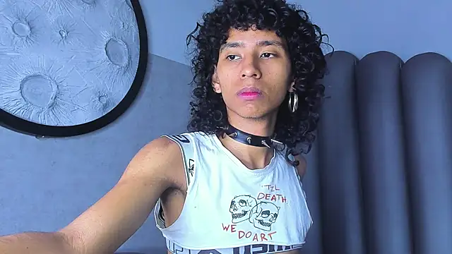 Snapshot of venus-03 chatting on September 24, 3:39 am venus-03 online show from September 24, 3:39 am