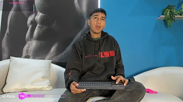 Snapshot of ender_h0t chatting on October 11, 2:10 pm ender h0t online show from October 11, 2:10 pm