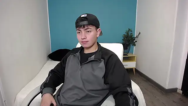 Ithan  online show from September 21, 1:44 pm
