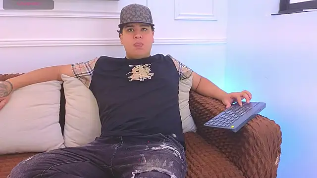 Naim Bennetsex online show from June 12, 6:38 pm