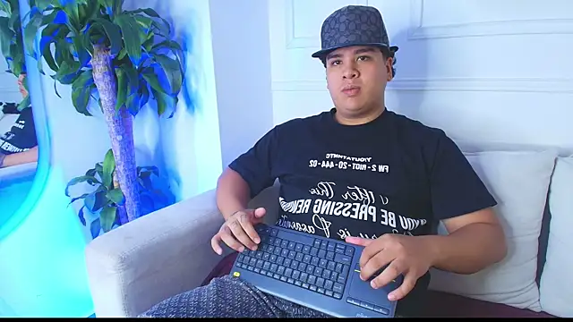 Snapshot of Naim_Bennetsex chatting on October 9, 7:30 pm Naim Bennetsex online show from October 9, 7:30 pm