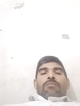 Snapshot of NoxiousFilename chatting on October 23, 8:18 am NoxiousFilename online show from October 23, 8:18 am